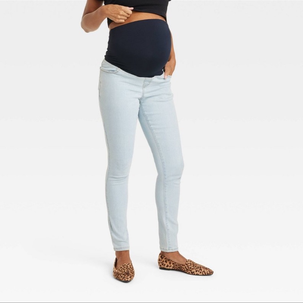 Over the Belly Skinny Maternity Pants Ingrid & Isabel Light Wash Size 14